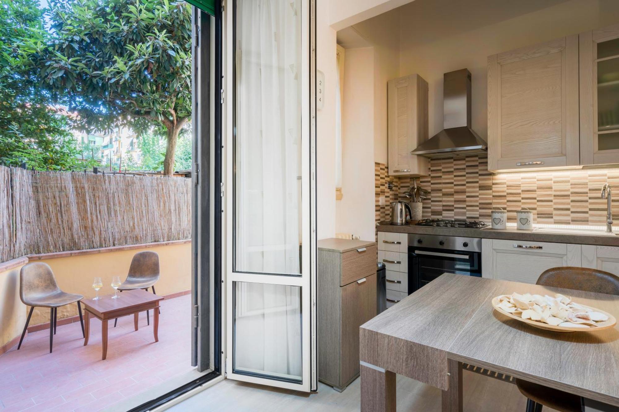 Appartamento Incantevole Con Patio Florenţa Exterior foto